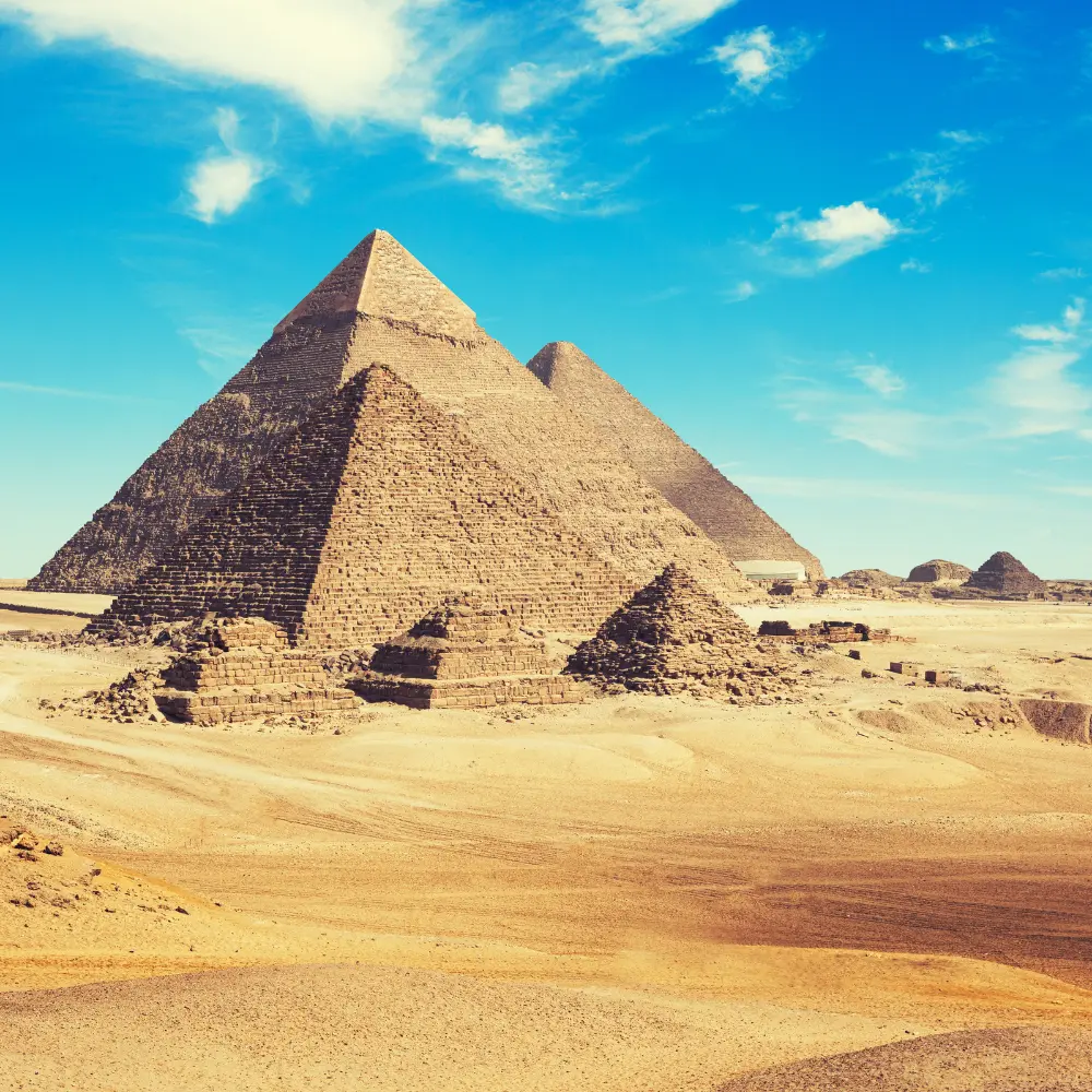 Cairo, Giza, Luxor, Dandara, Abydos, Hurgada, Desierto Blanco y El Desierto Negro